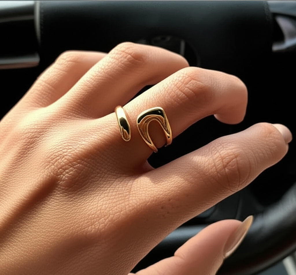 Anillo "Serpiente de la Sabiduría"- Elegancia y Significado