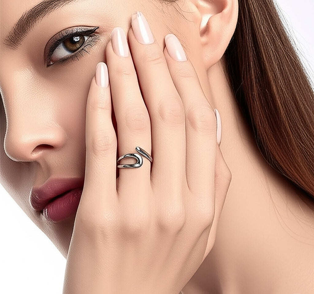 Anillo "Serpiente de la Sabiduría"- Elegancia y Significado