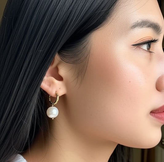 Pendientes de Aro con Perla Barroca: Tu Brillo, Tu Historia